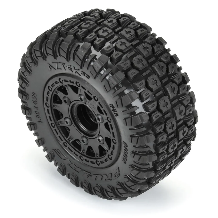 Aztek SC 2.2"/3.0" M2 Medium Tires Mounted on Raid Black 6x30 detail 4